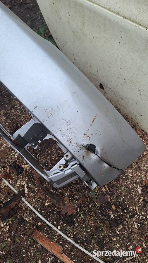 Zderzak przedni Audi A4 Małysz Rok produkcji 2002 Iłowa