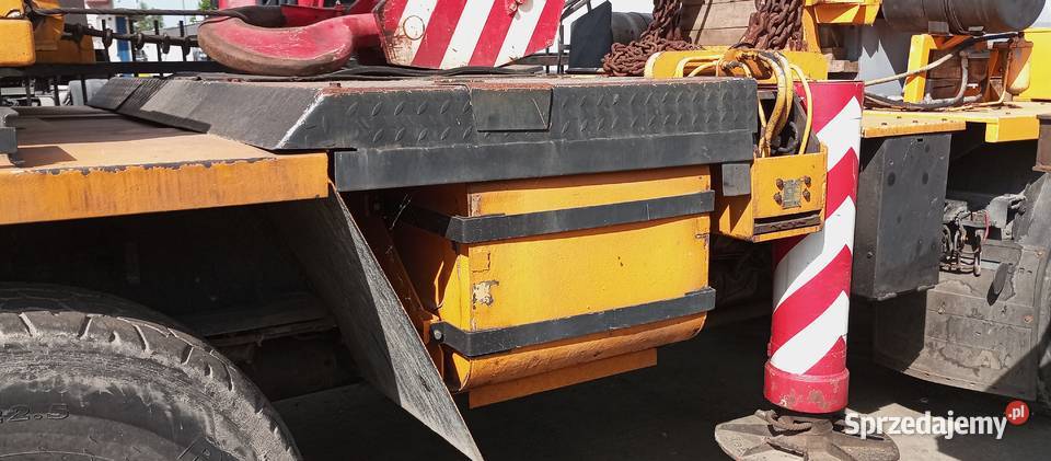 Dźwig 28 Ton Żuraw samojezdny TATRA CKD AD 28 Nowy Sącz