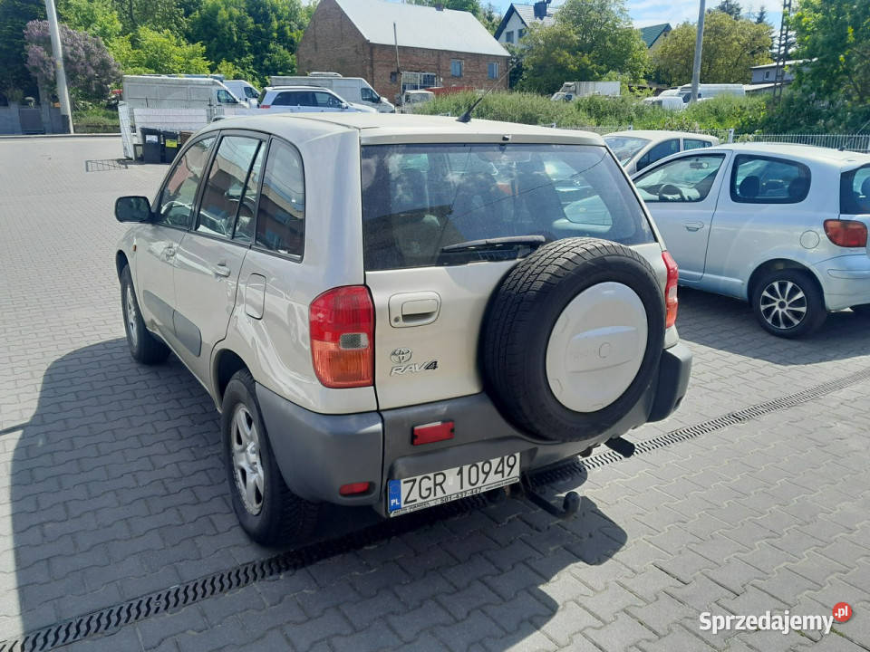 Toyota RAV4 20i 4X4 klima alufelgi 5 drzwi stan