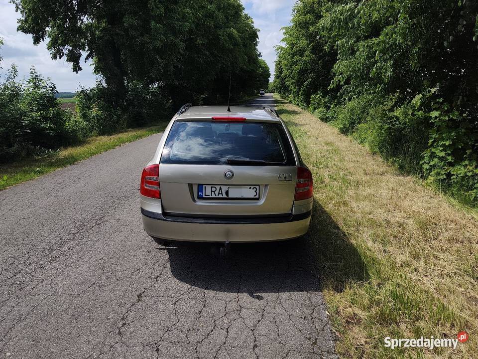 Skoda Octavia II 16 benzyna 4/5 Radzyń Podlaski