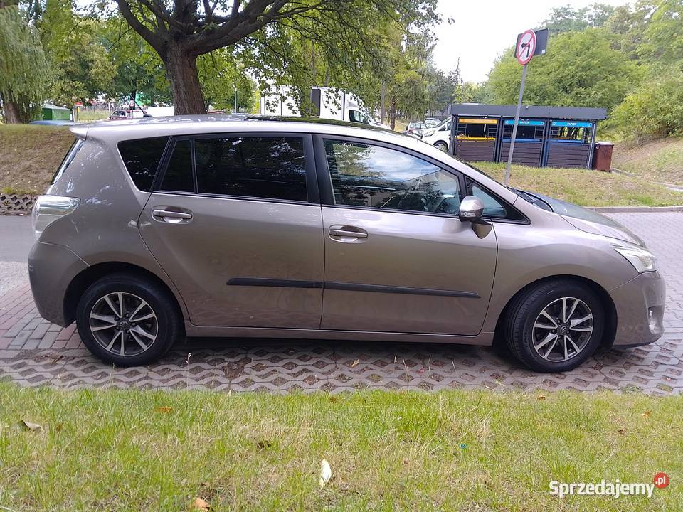 Toyota Verso OKAZJA 7 osób HAK Navi Panorama mazowieckie Warszawa