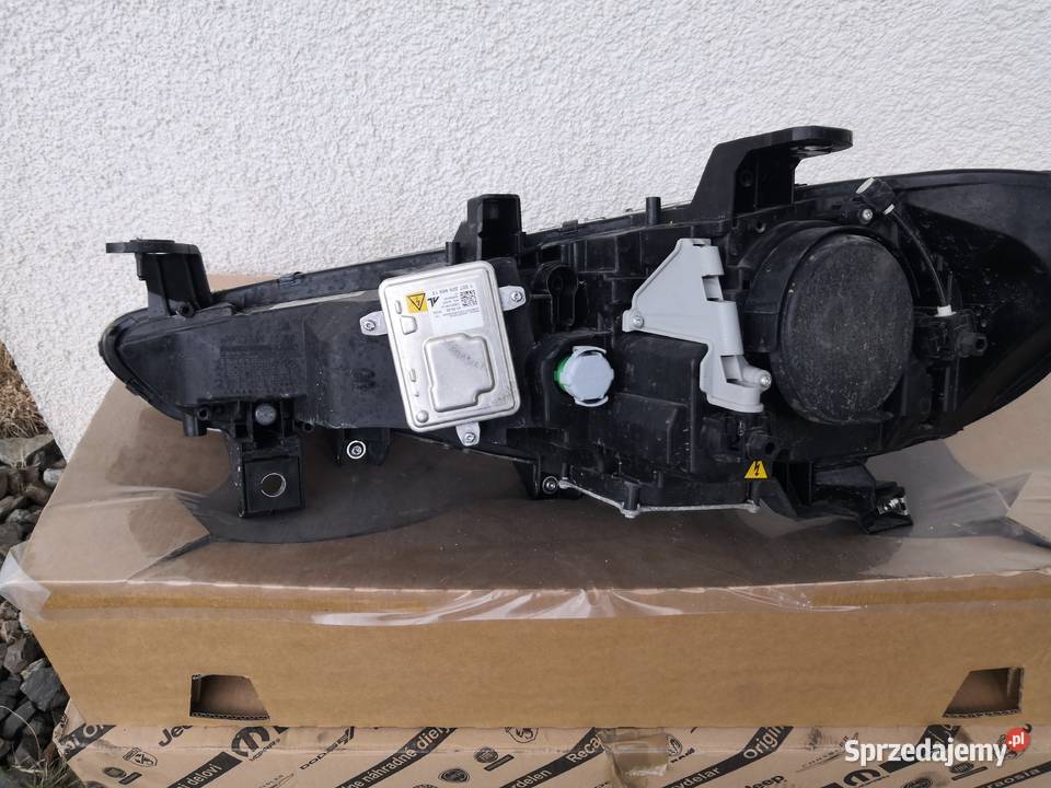 Lampa przednia prawa Alfa Romeo Giulia osobowe opolskie Opole