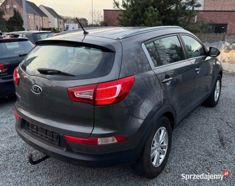 Kia Sportage III 16 benzyna świeżo sprowadzony Rok produkcji 2011 Nysa