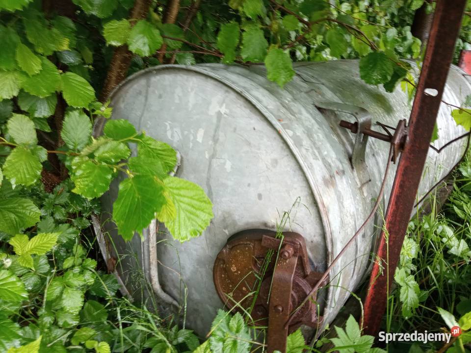 Sprzedam beczki 2000 i 600 litrów Męcina