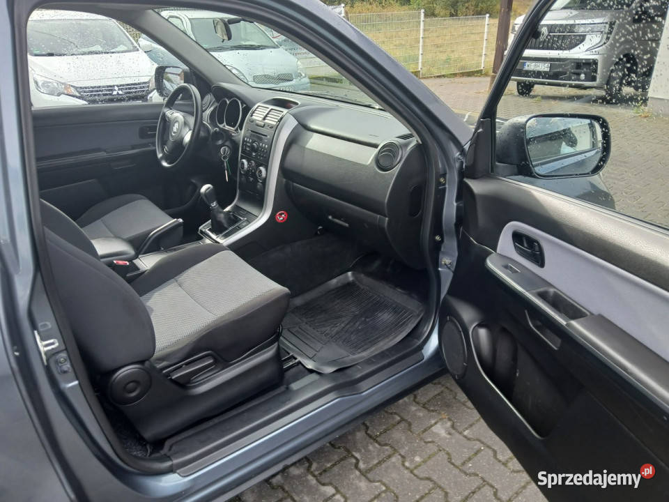Suzuki Grand Vitara 16i 4X4 klima elektryka garażowany Gryfino sprzedam