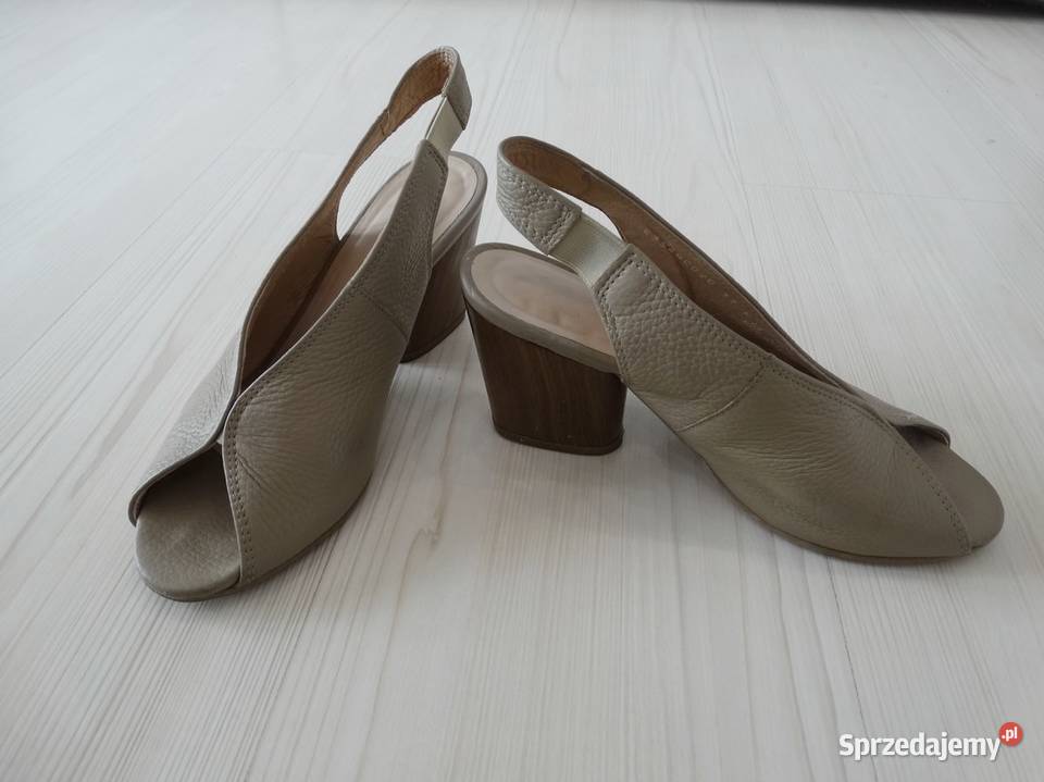 Buty Sandały Skórzane Skóra Naturalna Kolor Sandały i klapki Łomża