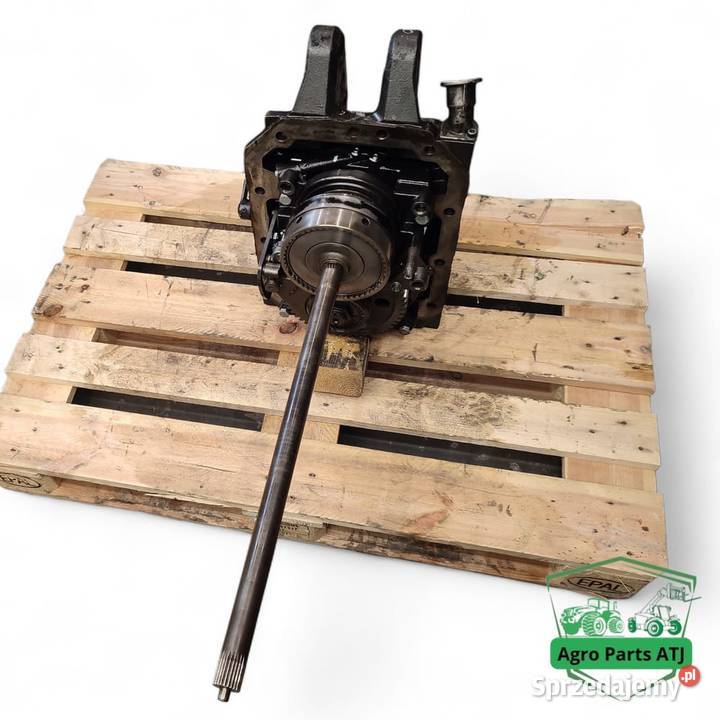 Skrzynia WOM CNH 87374253 47516463 Steyr 6195 Ciechanowiec