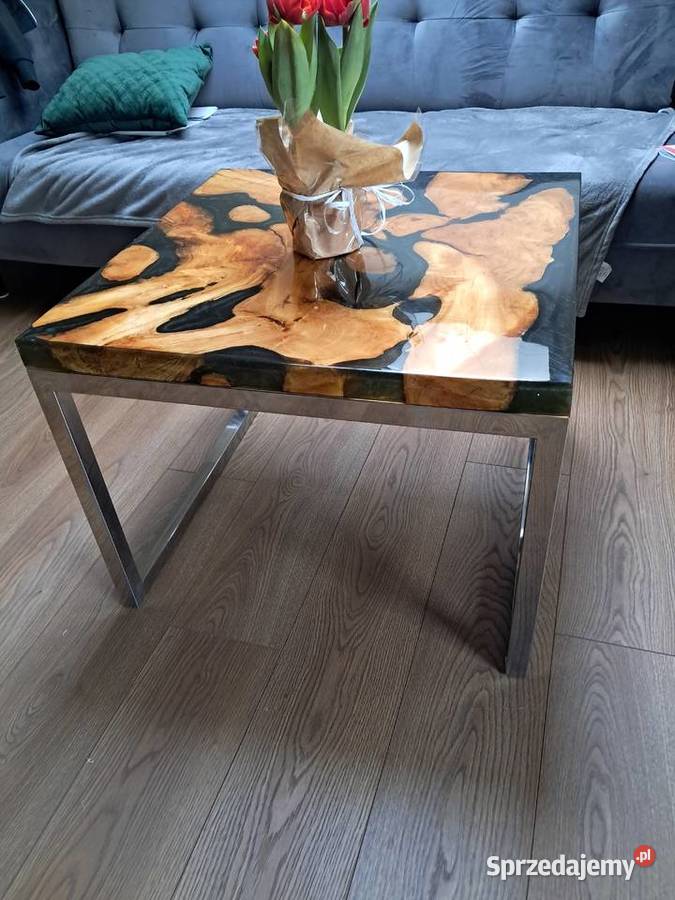 Stolik kawowy z żywicy Strawczyn