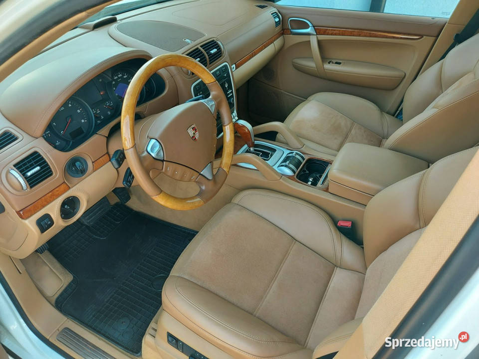 Porsche Cayenne xenon navi starszego Niemca z ESP Cayenne Drelów