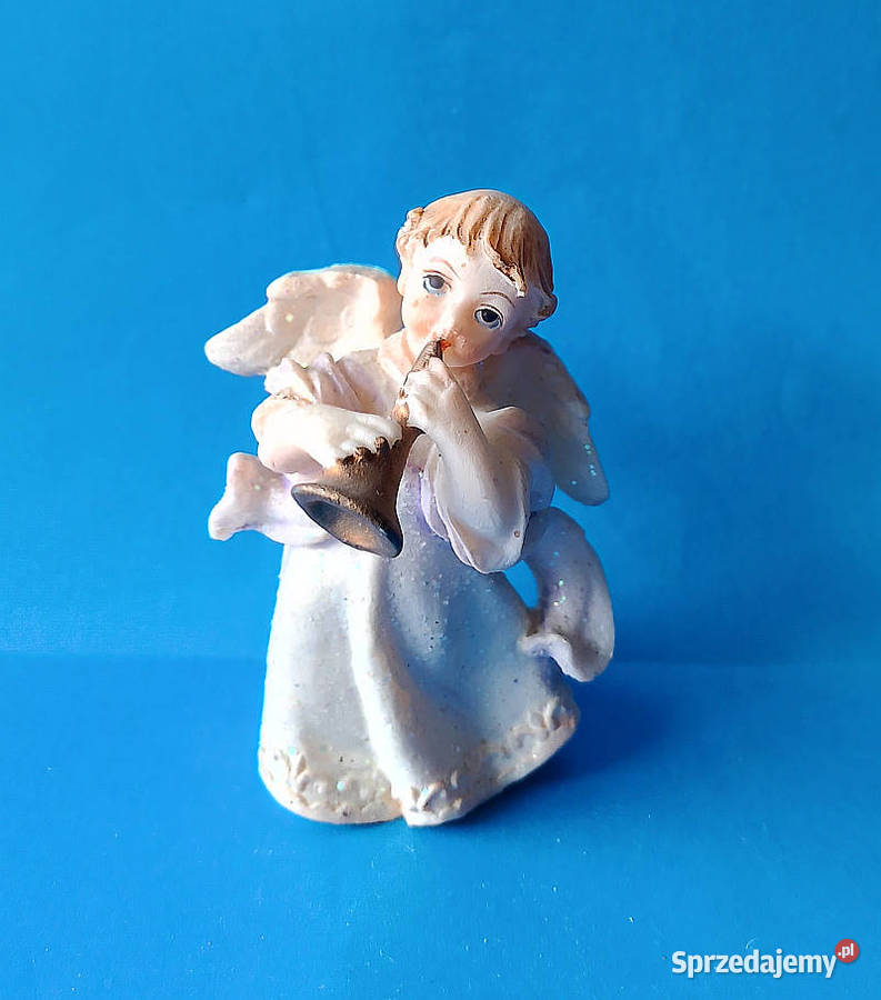 figurka ceramiczna Aniołek muzykant z trąbką Suwałki