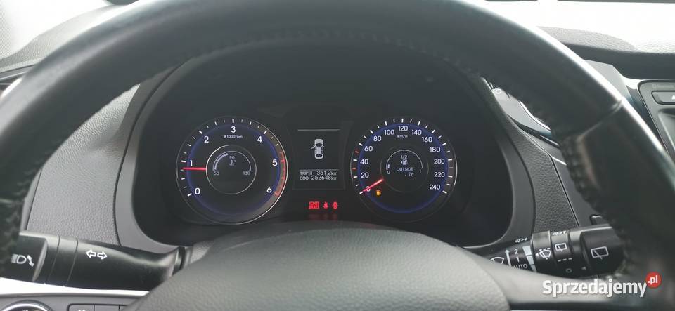 Hyundai I40 17 CDRI Premium Brzeg Dolny
