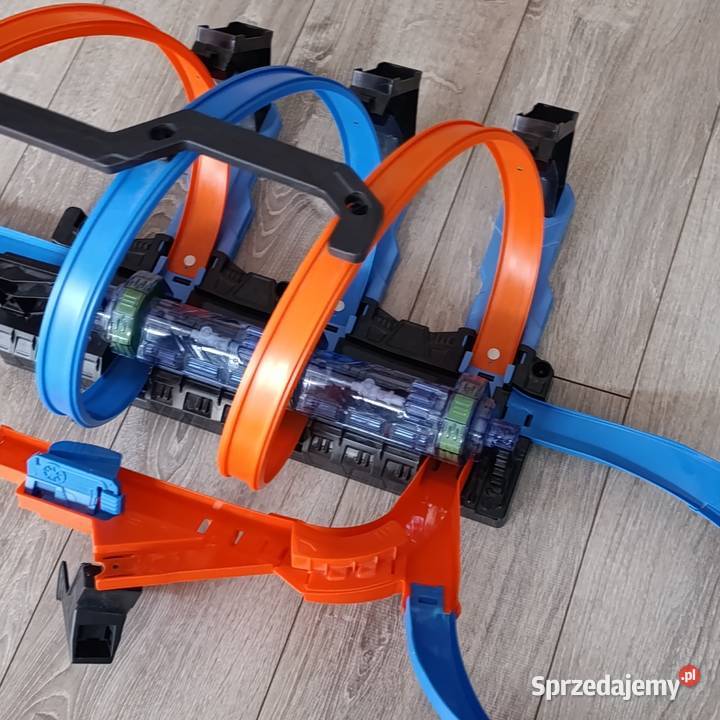 tor Hot Wheels Pętle Grozy pętla Poznań