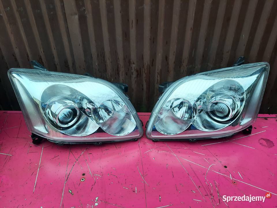 Toyota Avensis 03r komplet lamp przednich nowe Pruszków