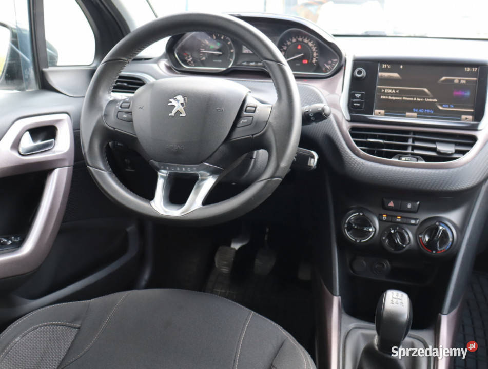Peugeot 2008 12 VTi bluetooth