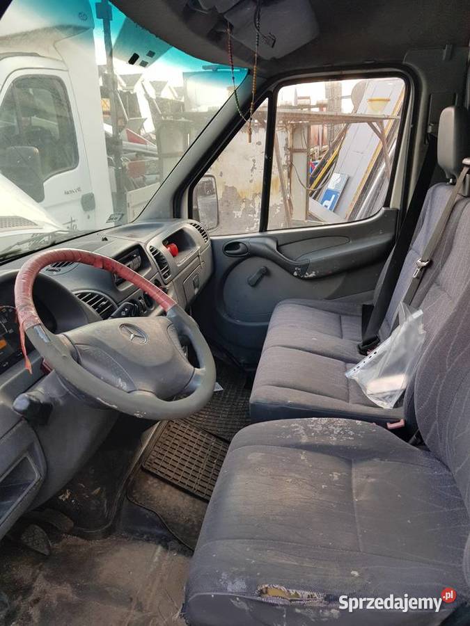 Syndyk sprzeda MERCEDES BENZ 208DD 35C WA 29394 Warszawa sprzedam