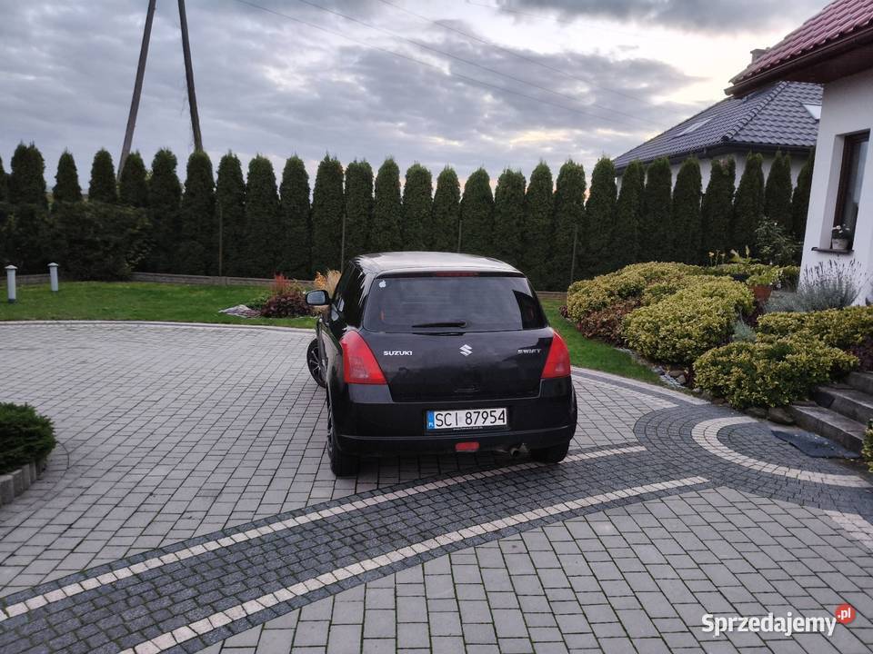 Suzuki Swift czarny Suzuki Niegardów
