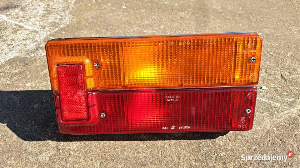 Fiat 125p lampa prawa tylna nowa plastikowa Leszno