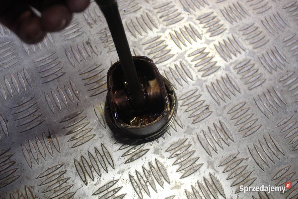 TŁOK KORBOWÓD VW FOX 12 sprzedam