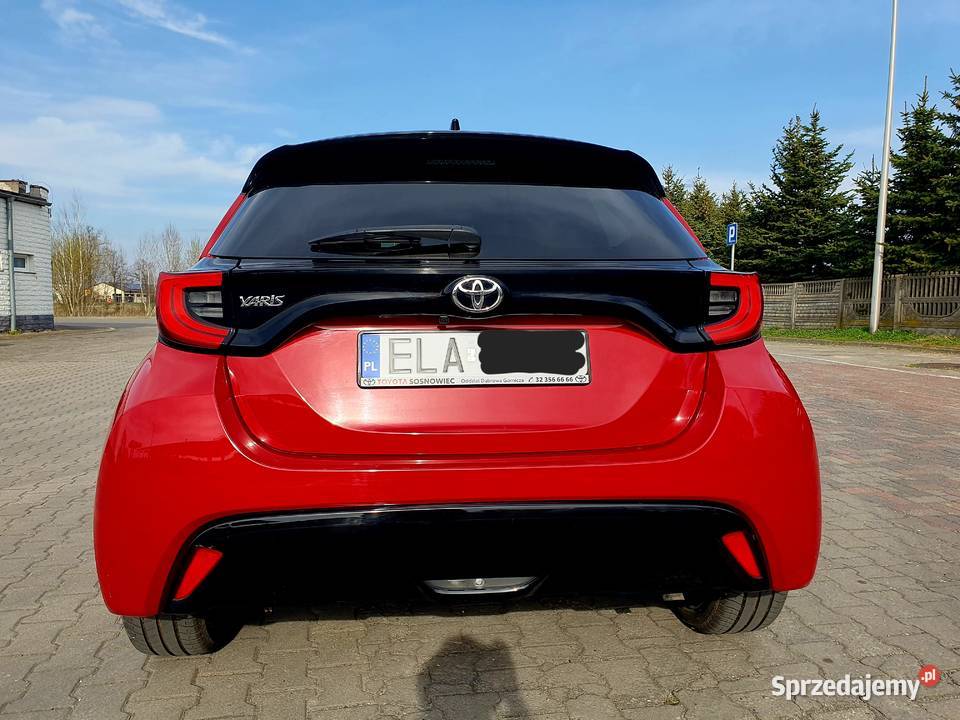 Toyota Yaris 4 2023 rej 2022 prod15benz 125 20 Rok produkcji 2022 Łask sprzedam