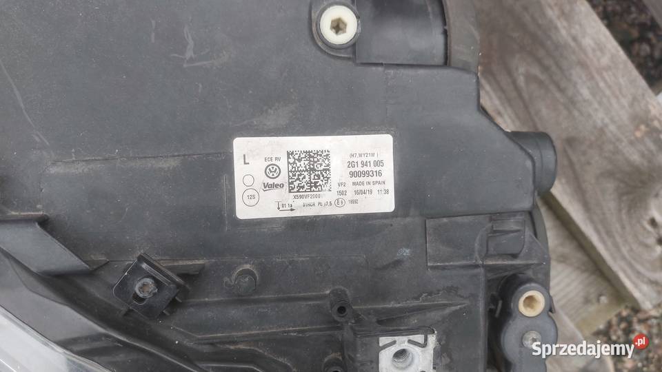 LAMPA LEWY PRZÓD VW POLO 2G 2G1941005