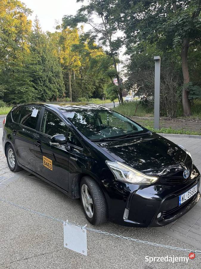 Toyota prius plus 7 osób hybryda