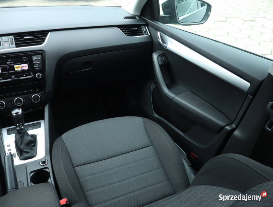 Skoda Octavia 14 TSI radio Łódź