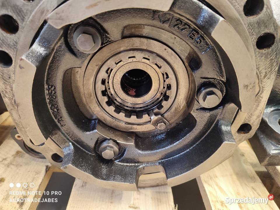 Dyferencjał 13X34 380568 411164 Holland LM 732 Wilkowo sprzedam