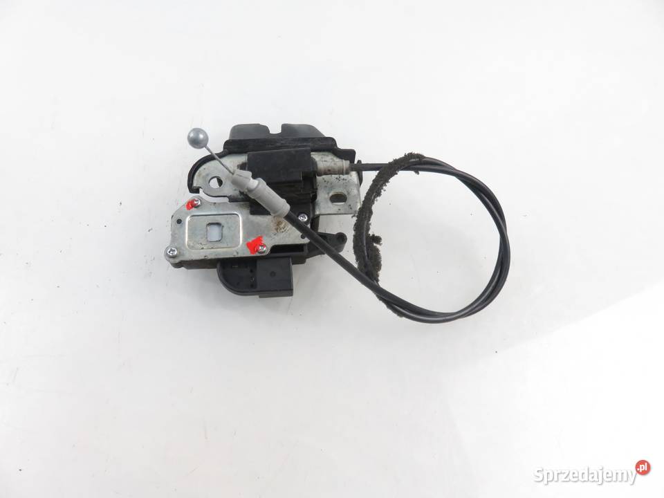 ZAMEK KLAPY INFINITI M Y51 Q70