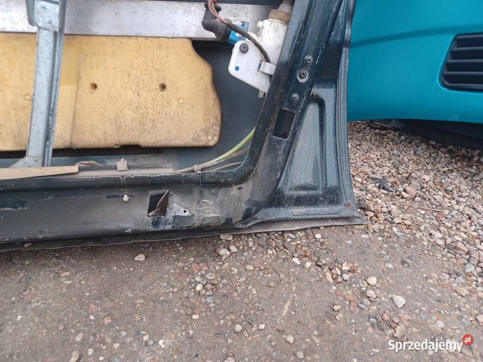 Drzwi Prawy Przód Audi 80 B4 Pogorzelec