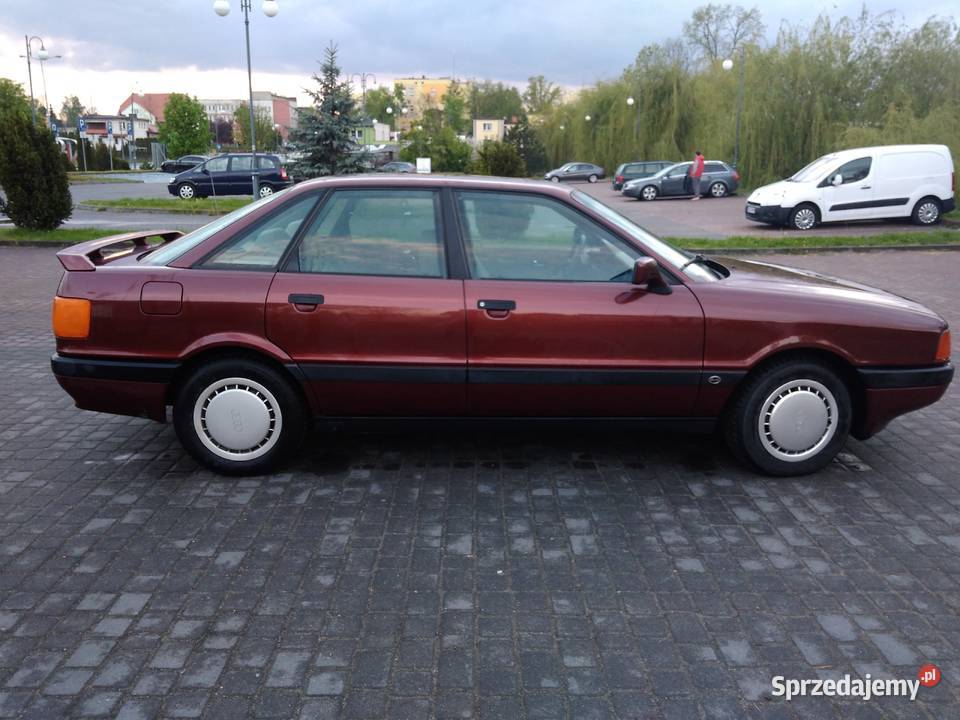 Audi 80 zadbane z pięknym kremowym wnętrzem Warszawa