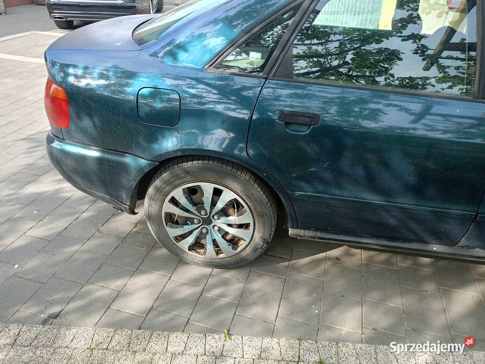 Sprzedam Audi A4 1994r mazowieckie Staroźreby
