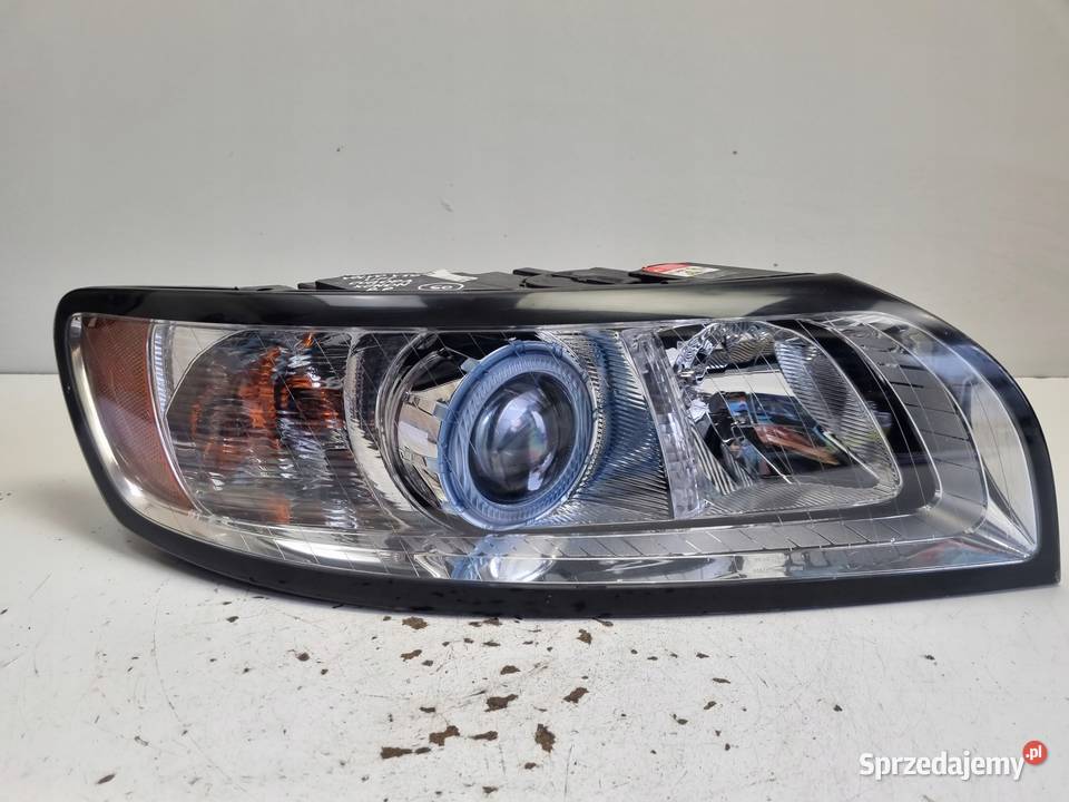 Volvo S40 II V50 LIFT PRZEDNIA LAMPA PRAWA prawy lubelskie Janów