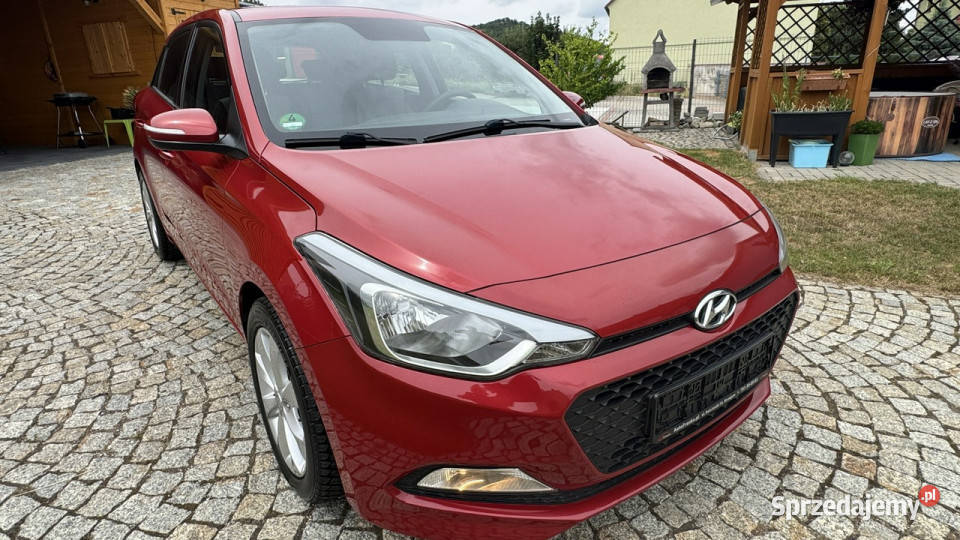 Hyundai i20 125 Benzyna 85 z Niemiec Nowe opony Strzegom