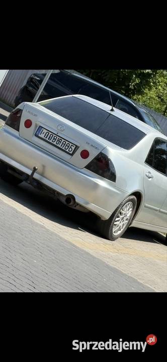 Lexus is 200 LPG 2004 benzyna+LPG IS