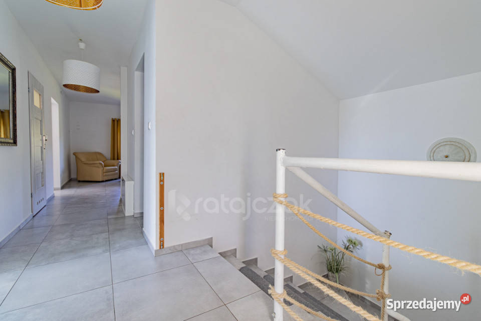 Sprzedaż domu wolnostojącego 195m2 Kamień