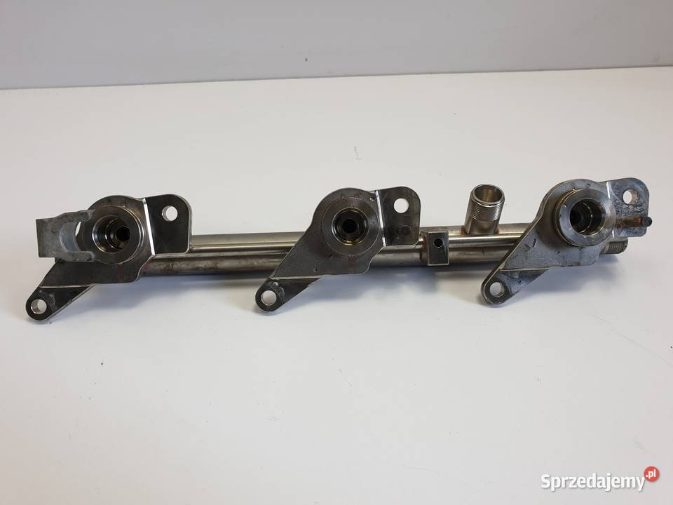 Mercedes W205 30 V6 LISTWA WTRYSKOWA A2760781345 Janów