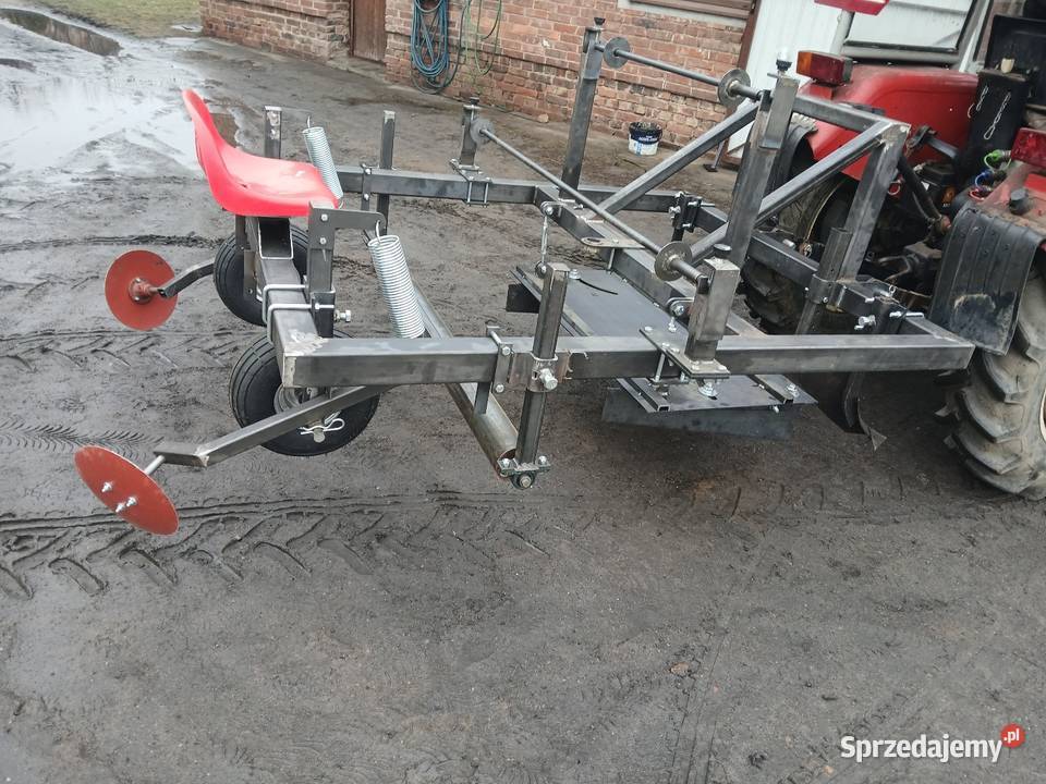 Maszyna do rozkladania foli pod ogorka itp nieuszkodzony Wieluń