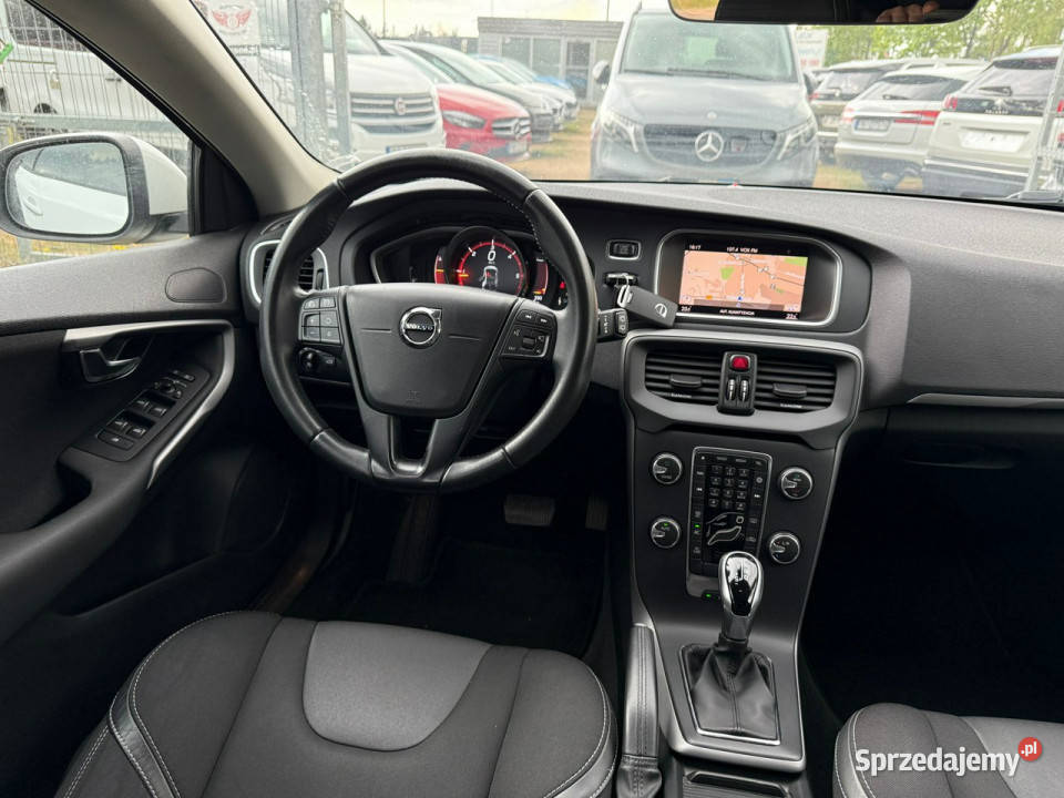 Volvo V40 20 D2 120 Automat Navi Full Led Kamera gniazdo SD wielkopolskie