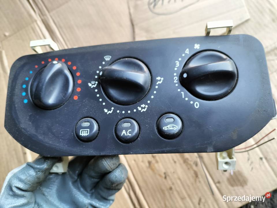 RENAULT CLIO 2 PANEL NAWIEWU KLIMATYZACJI osobowe Kamień-Kolonia