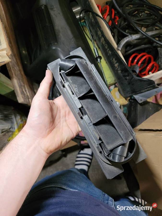 Zaślepka bagażnika odpowietrzenie klapy klapka osobowe Kalisz sprzedam