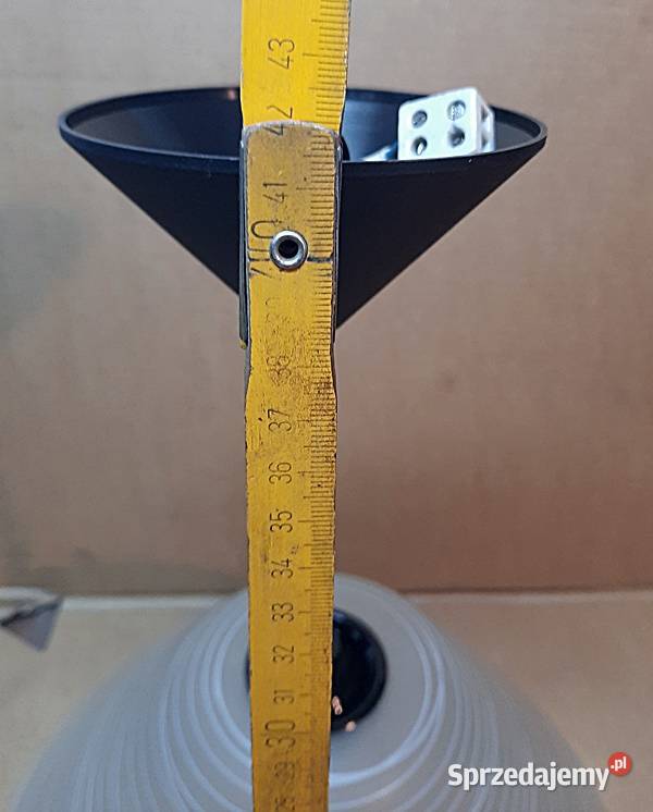 Lampa wisząca sufitowa klosz z PRL Ostrów Wielkopolski sprzedam