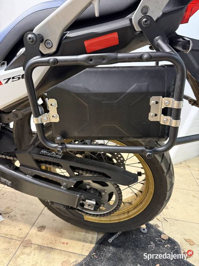 Honda Transalp 750 łódzkie Łódź