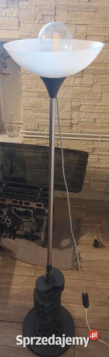 Stolik i lampa z silnika 950PLN Chróścice sprzedam