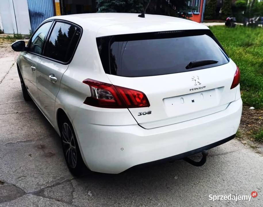 Peugeot 308 12 benzyna 110 Kiernozia