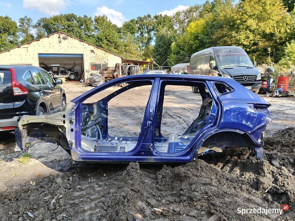 PRÓG SŁUPEK LEWY BOK RBN G NISSAN QASHQAI J11 osobowe sprzedam