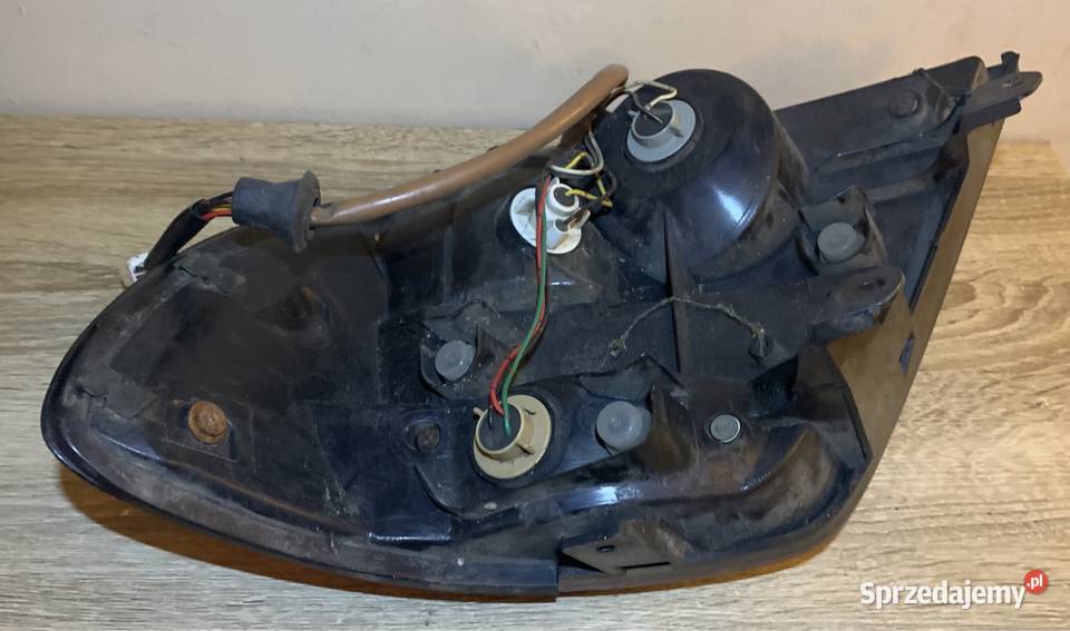 SUBARU IMPREZA WRX WAGON 0407 LAMPA TYŁ TYLNA lampy tylne Katowice