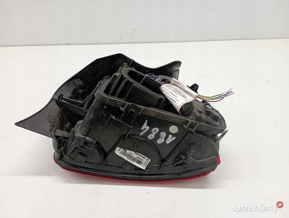 LAMPA TYŁ LEWA EUROPA 9800916180 Citroen C4