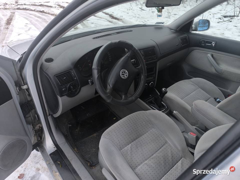 Golf 4 16 sr lpg bogate wyposażenie nieuszkodzony Zgierz