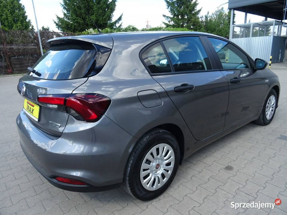 Fiat Tipo POP 14 95 5 drzwi Salon II 2016 1368cm3 Łódź