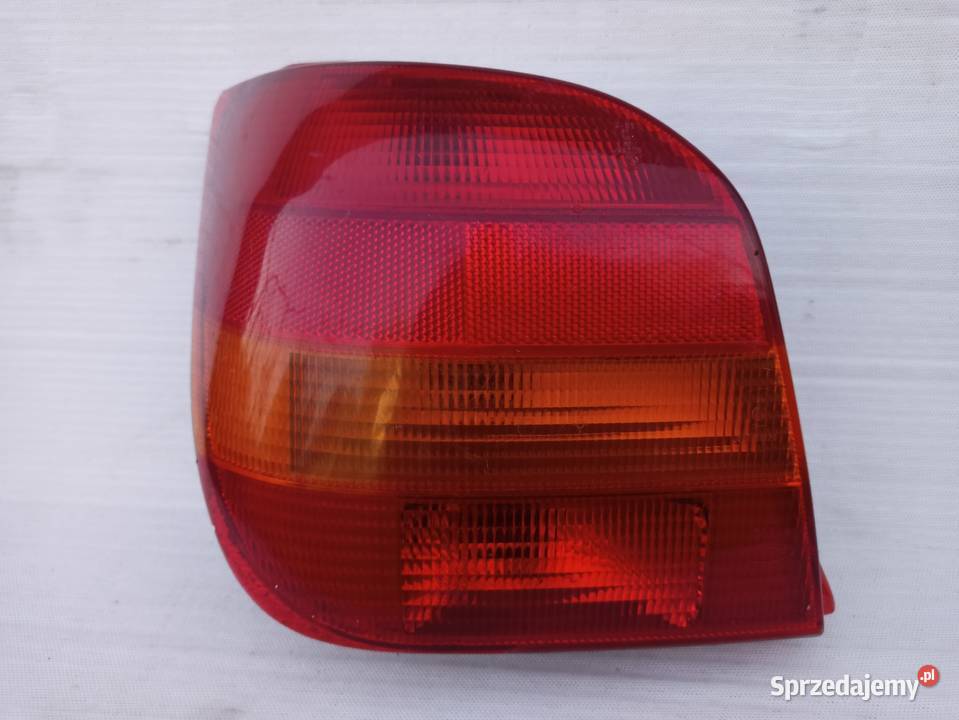 Ford Fiesta MK3 III lampa tył tylna lewa wkład Oświetlenie Sieradz